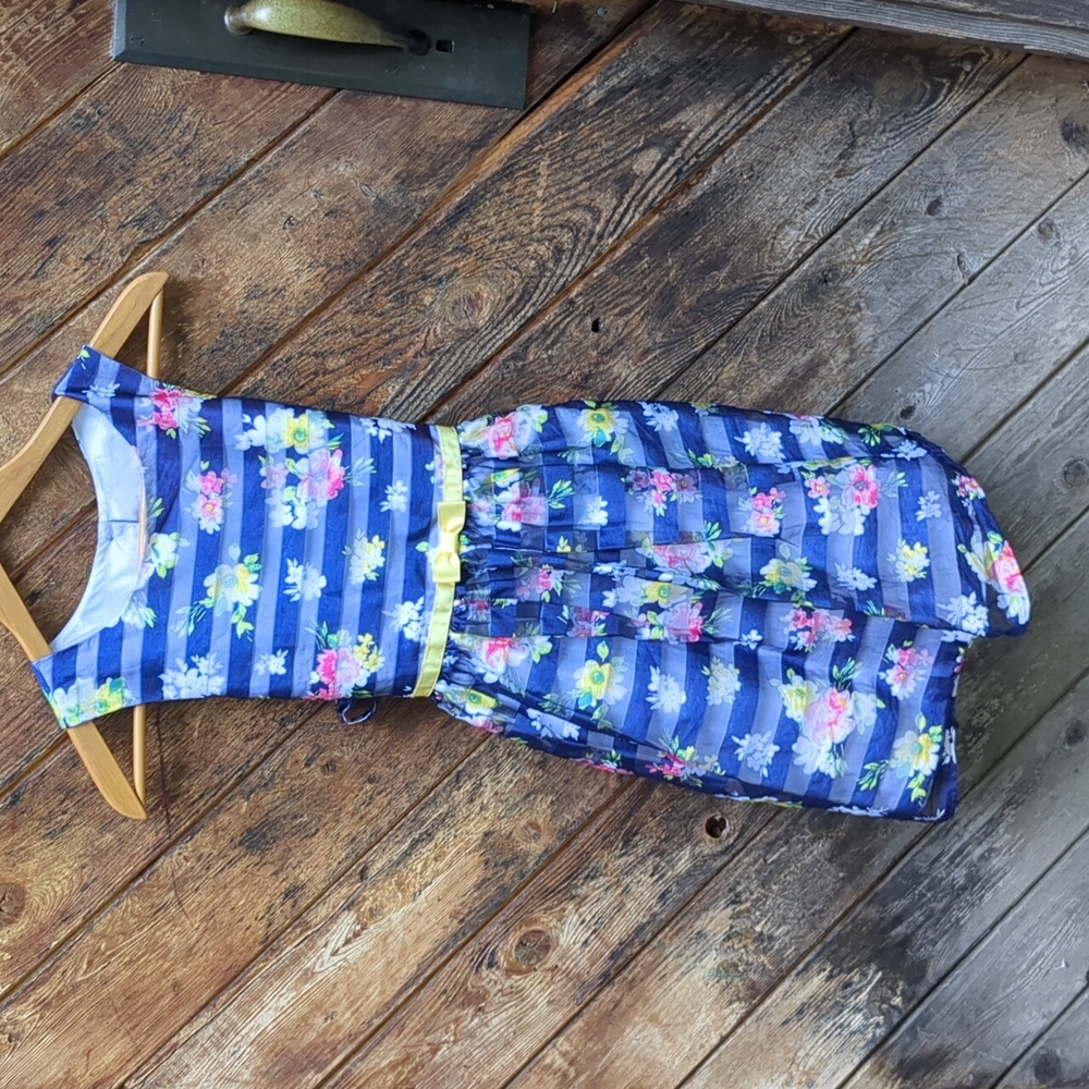 Girl's Dress Floral Stripes 10